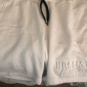 Men’s White Sz L Jogger Shorts from Hollister! NWT